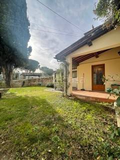 casa indipendente in affitto a Scandicci