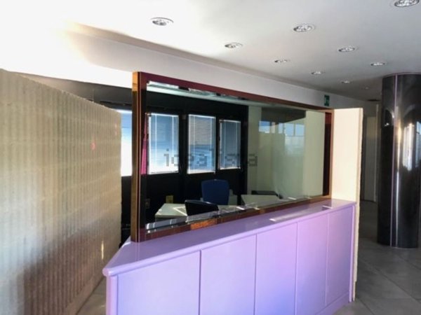 locale commerciale in affitto a Scandicci