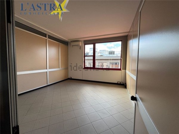 ufficio in affitto a Scandicci in zona Casellina