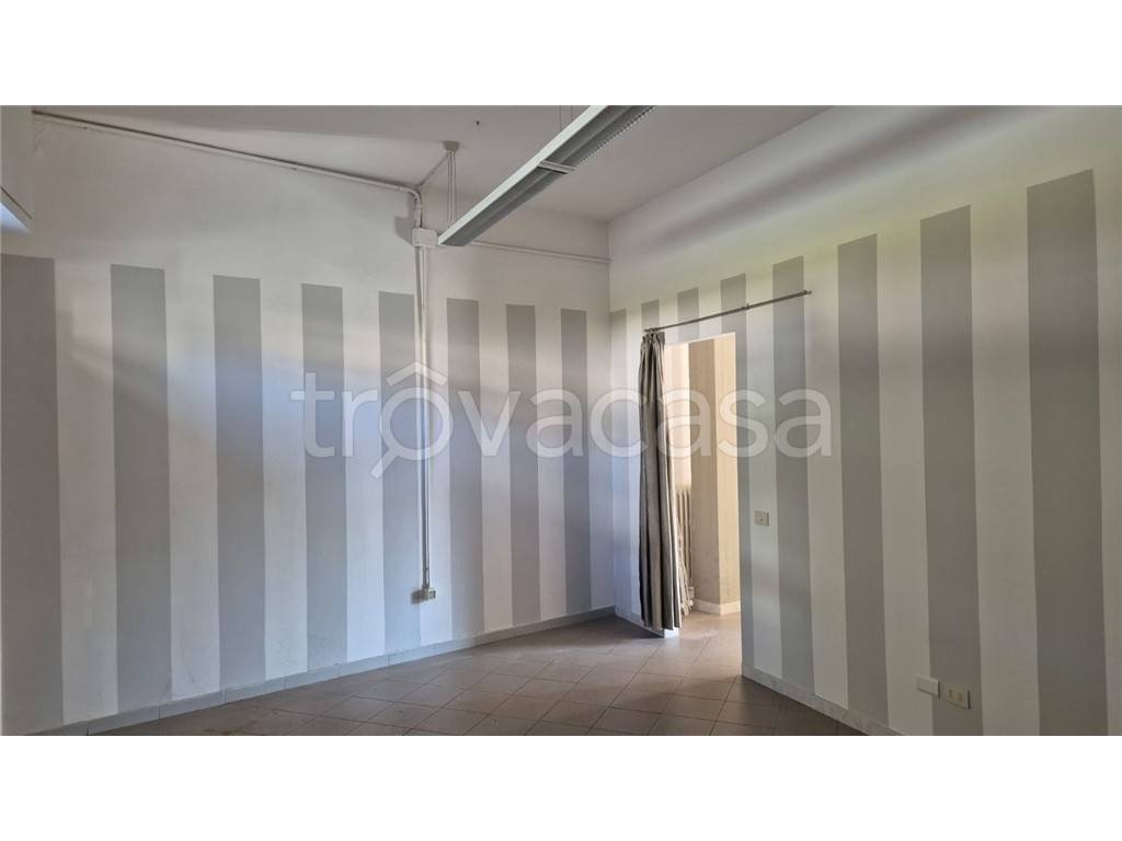 locale commerciale in affitto a Scandicci