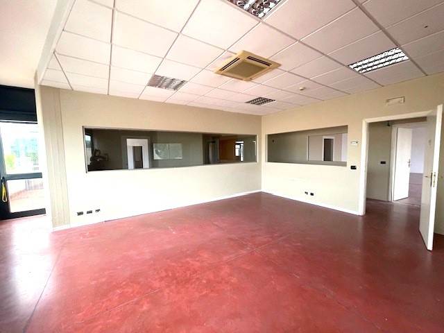 ufficio in affitto a Scandicci in zona Casellina