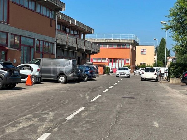 ufficio in affitto a Scandicci in zona Casellina