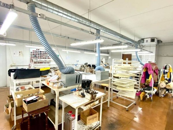 negozio in affitto a Scandicci in zona Casellina