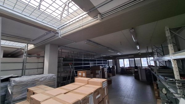 ufficio in affitto a Scandicci in zona Casellina