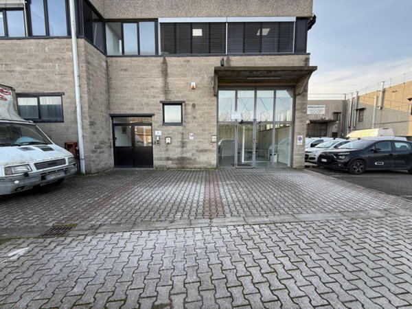 negozio in affitto a Scandicci