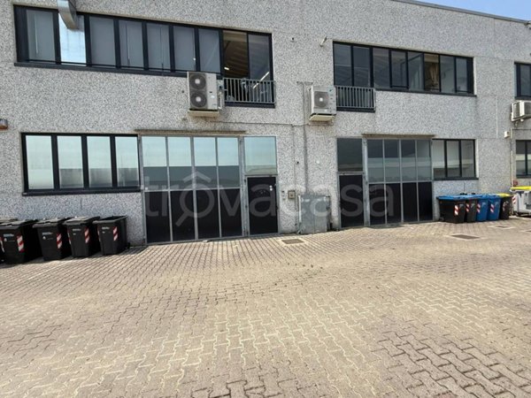 locale commerciale in affitto a Scandicci