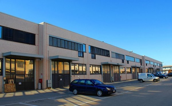 locale commerciale in affitto a Scandicci in zona Casellina