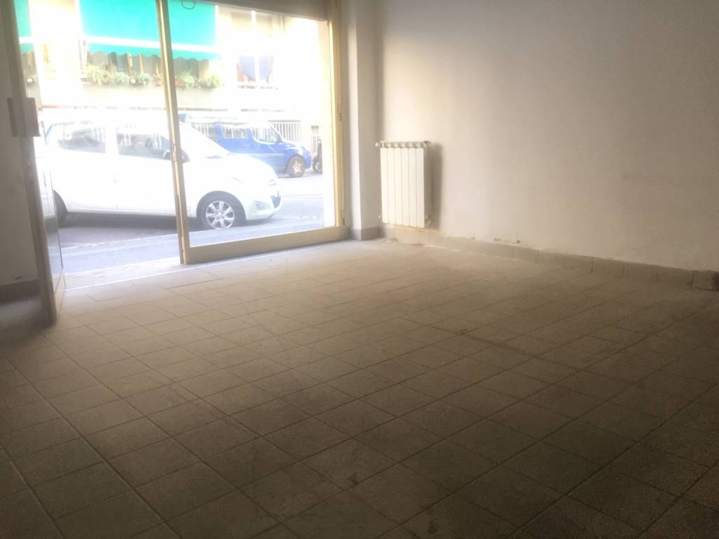 negozio in vendita a Scandicci