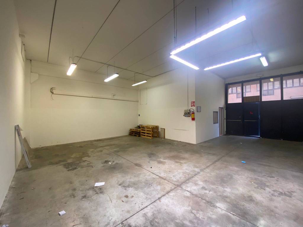 locale commerciale in affitto a Scandicci