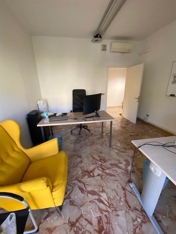 ufficio in affitto a Scandicci