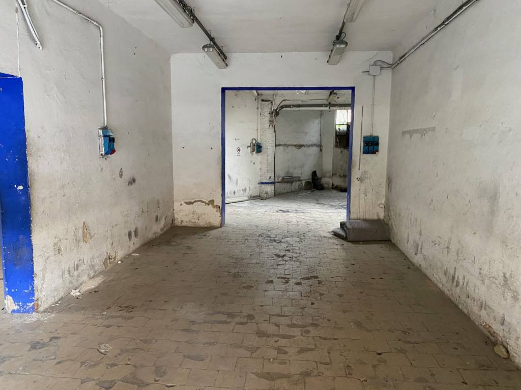 negozio in affitto a Scandicci in zona Casellina