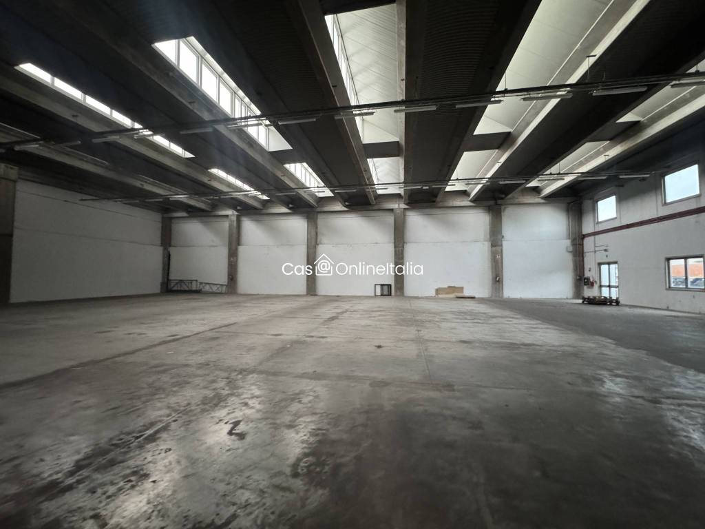 locale commerciale in affitto a Scandicci