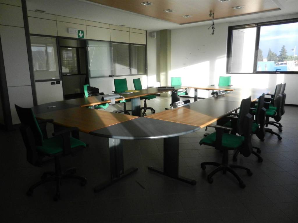 ufficio in affitto a Scandicci in zona Casellina