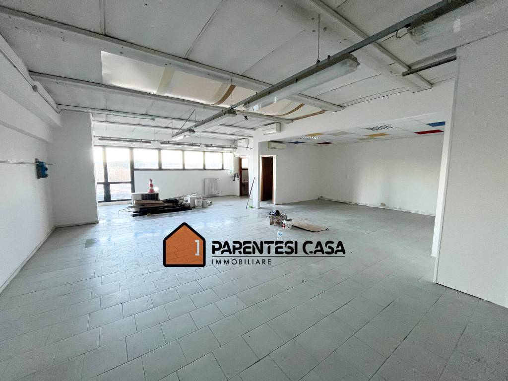 locale commerciale in affitto a Scandicci