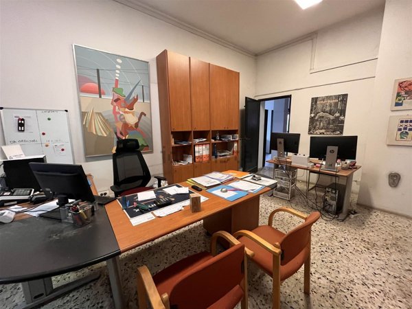 capannone in affitto a Scandicci in zona Ponte a Greve