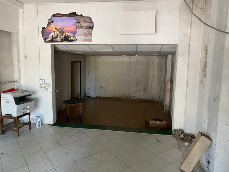locale commerciale in affitto a Scandicci