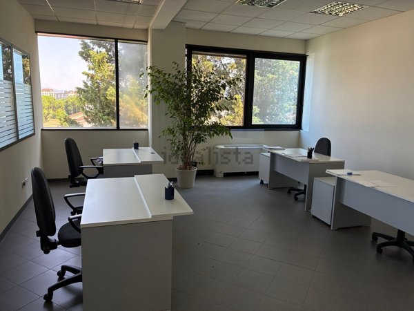 ufficio in affitto a Scandicci in zona Casellina