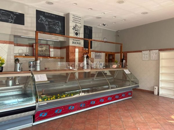 locale di sgombero in affitto a Scandicci