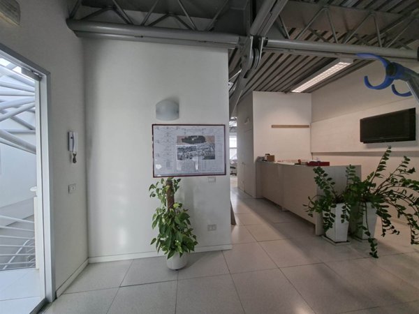 ufficio in affitto a Scandicci in zona Casellina