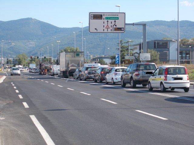 locale commerciale in affitto a Sesto Fiorentino in zona Osmannoro