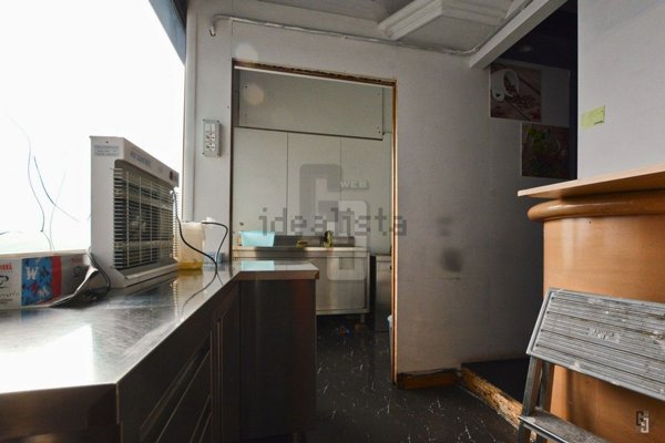 negozio in affitto a Sesto Fiorentino in zona Padule