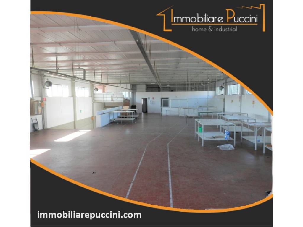 locale commerciale in affitto a Sesto Fiorentino