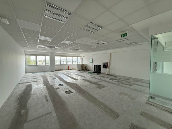 ufficio in affitto a Sesto Fiorentino in zona Osmannoro