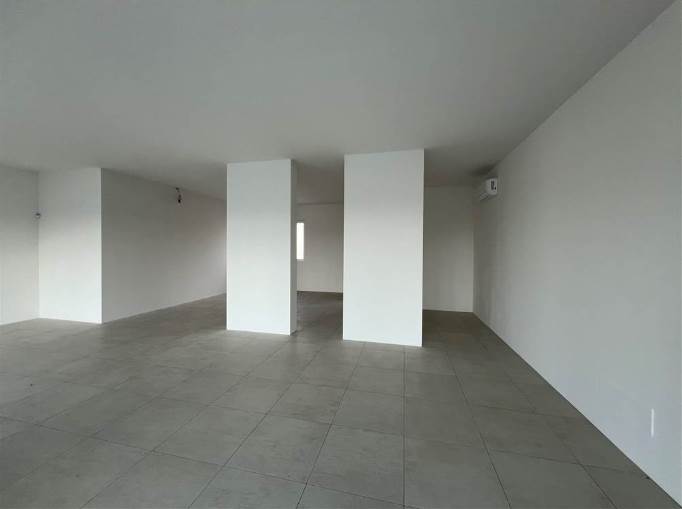 negozio in affitto a Sesto Fiorentino in zona Quinto