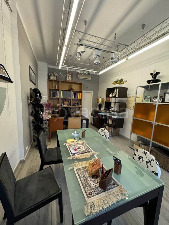 negozio in affitto a Sesto Fiorentino