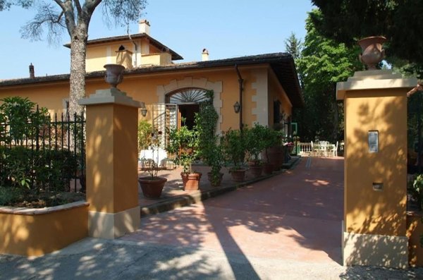 casa indipendente in affitto a Sesto Fiorentino