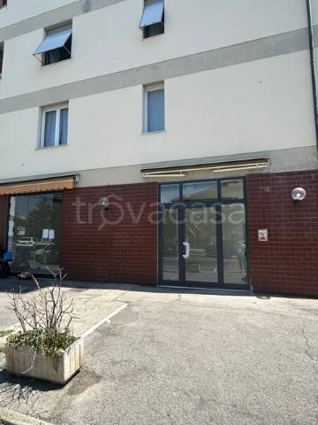 negozio in affitto a Sesto Fiorentino