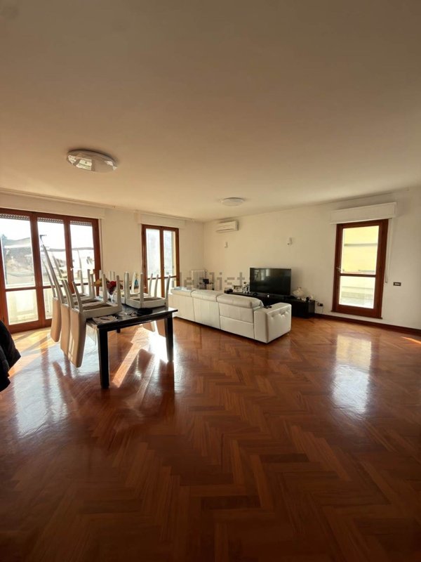 appartamento in affitto a Sesto Fiorentino