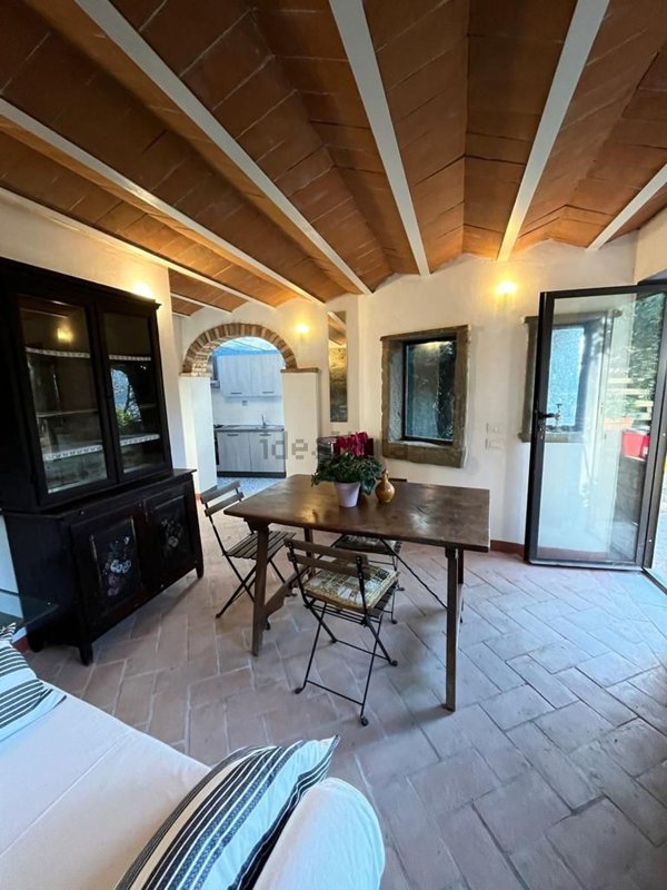 appartamento in affitto a Sesto Fiorentino in zona Cercina