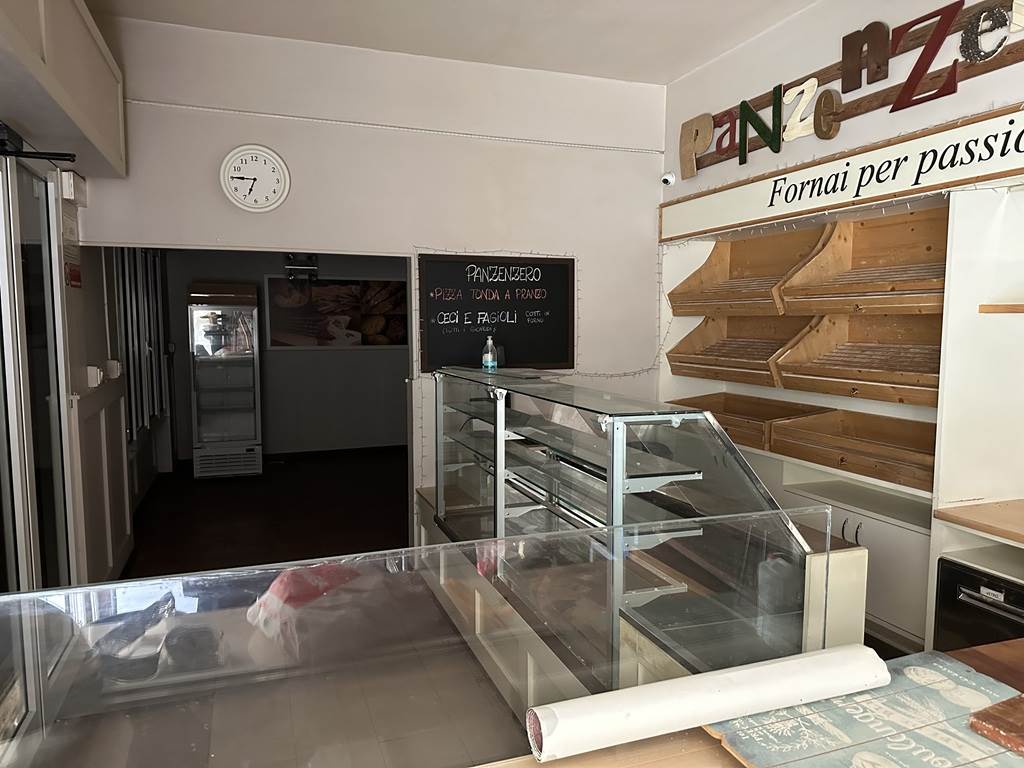 negozio in affitto a Sesto Fiorentino