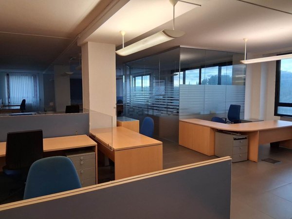 ufficio in affitto a Sesto Fiorentino in zona Osmannoro