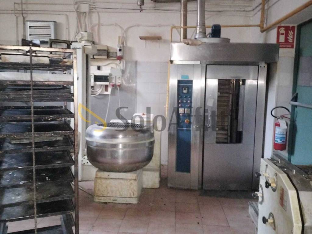 negozio in affitto a Sesto Fiorentino