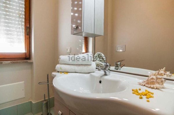 appartamento in affitto a Sesto Fiorentino in zona Colonnata