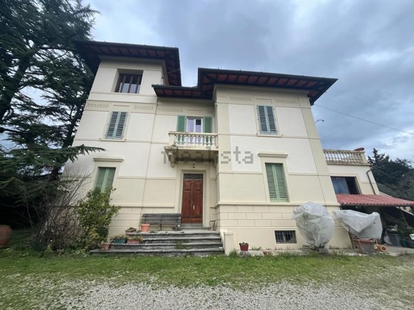 appartamento in affitto a Sesto Fiorentino in zona Colonnata