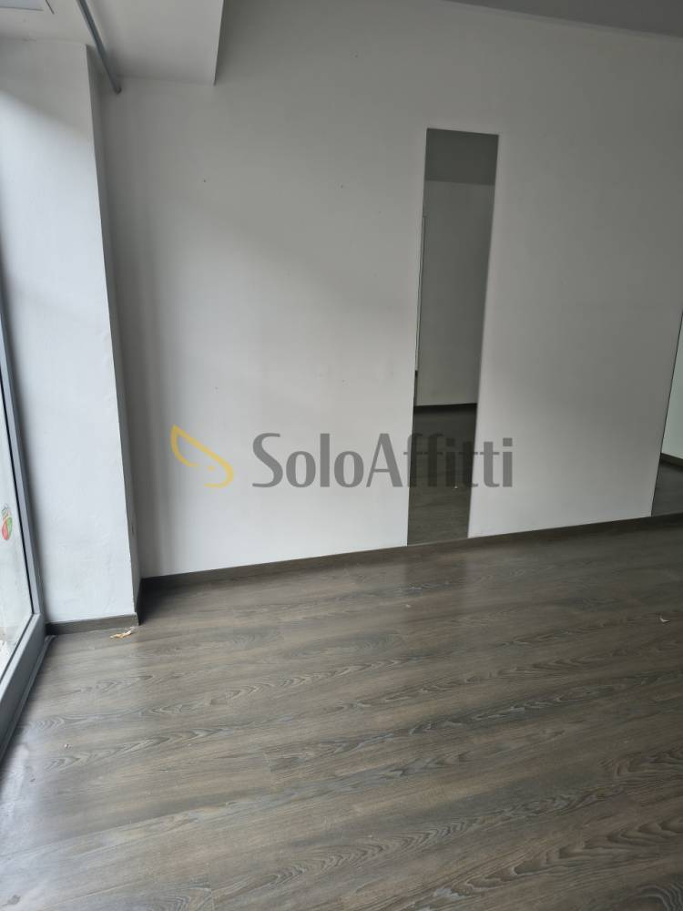 locale di sgombero in affitto a Sesto Fiorentino