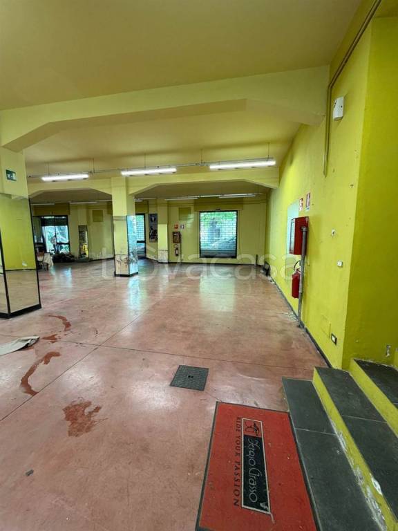 negozio in affitto a Sesto Fiorentino