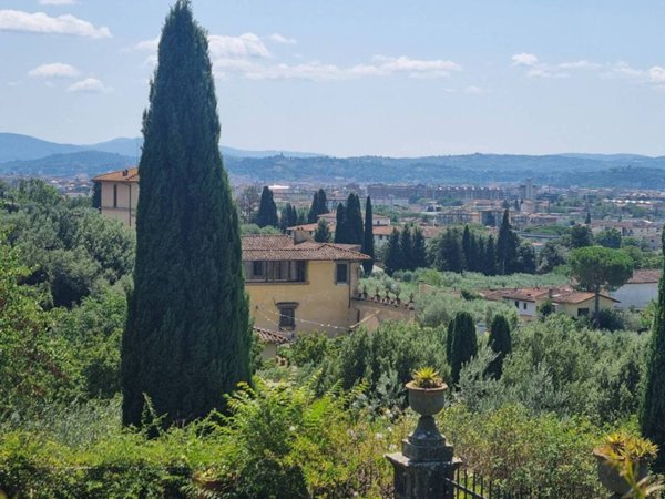 casa indipendente in affitto a Sesto Fiorentino in zona Castellina