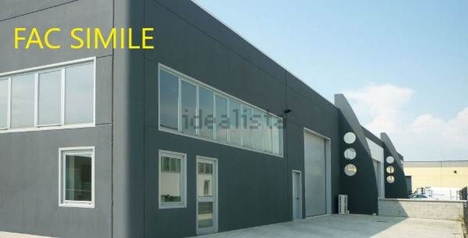 locale commerciale in affitto a Sesto Fiorentino in zona Padule