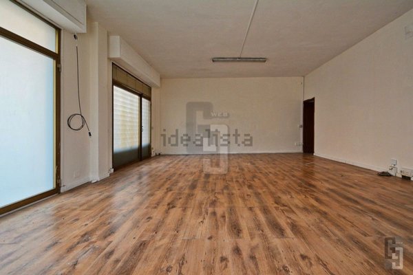 locale commerciale in affitto a Sesto Fiorentino in zona Padule