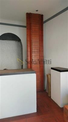 locale commerciale in affitto a Sesto Fiorentino