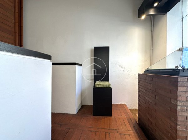 locale commerciale in affitto a Sesto Fiorentino