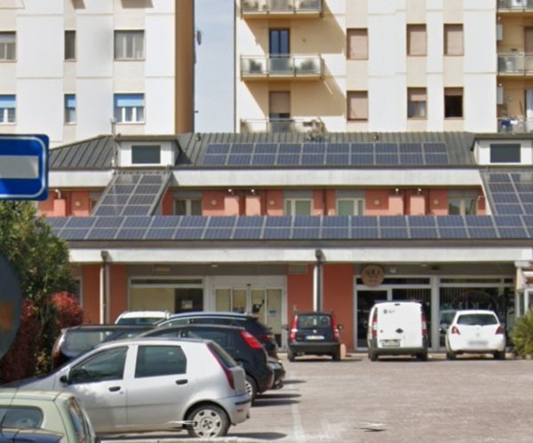 negozio in affitto a Signa