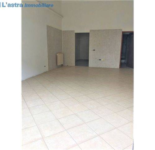 locale commerciale in affitto a Signa in zona San Mauro a Signa