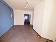 negozio in affitto a Signa