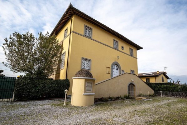 appartamento in affitto a Signa in zona Lecore