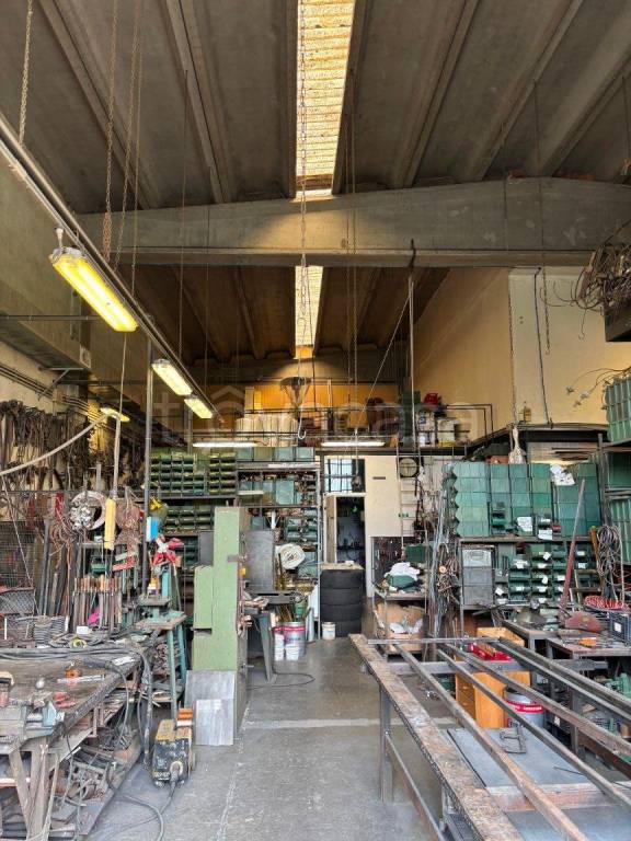 locale commerciale in affitto a Signa in zona Lecore